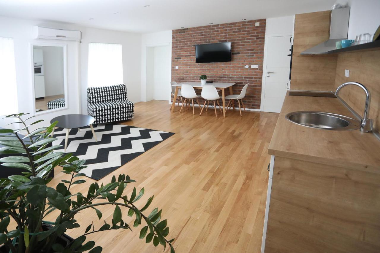 Home Apartmani I Sobe أوسييك المظهر الخارجي الصورة