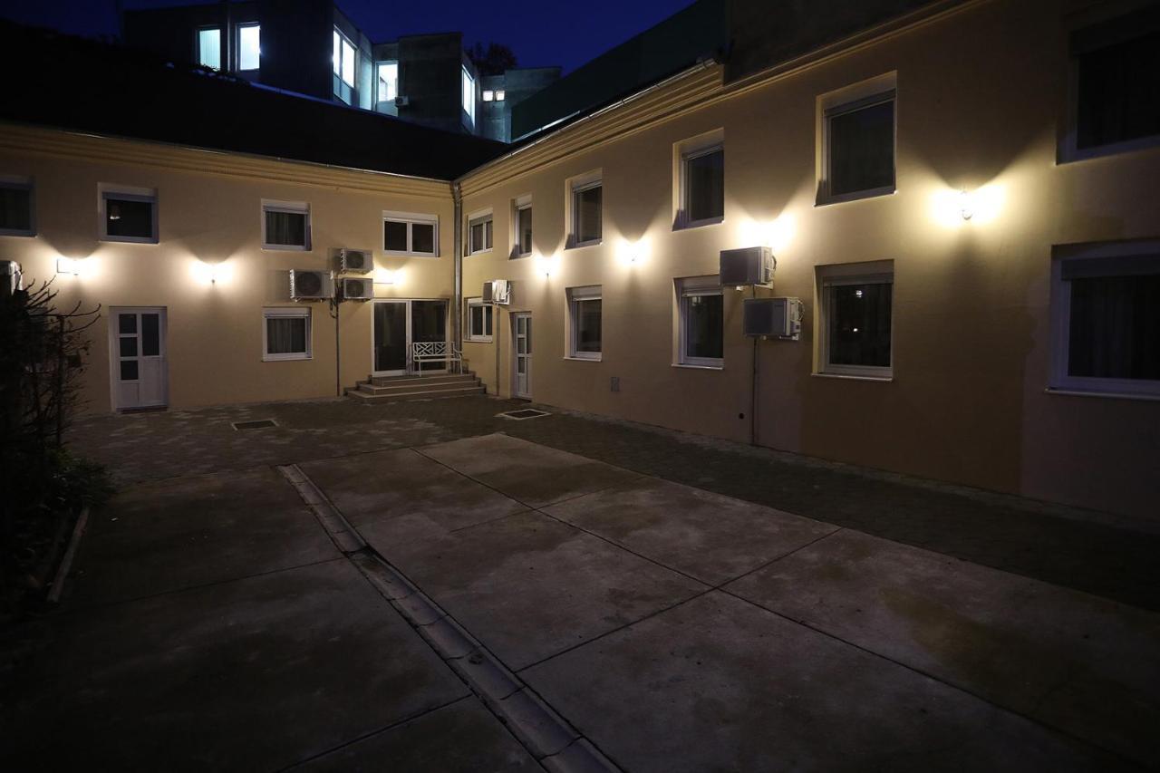 Home Apartmani I Sobe أوسييك المظهر الخارجي الصورة